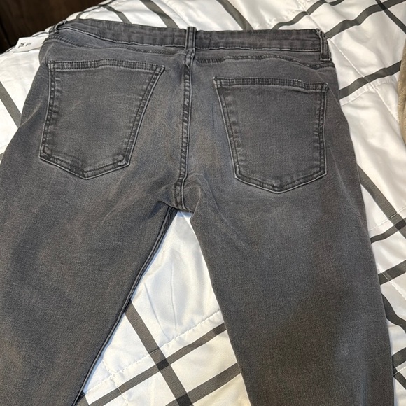 Zara Gray Jeans with Classic Denim Texture and White Tag - Picture 5 of 6